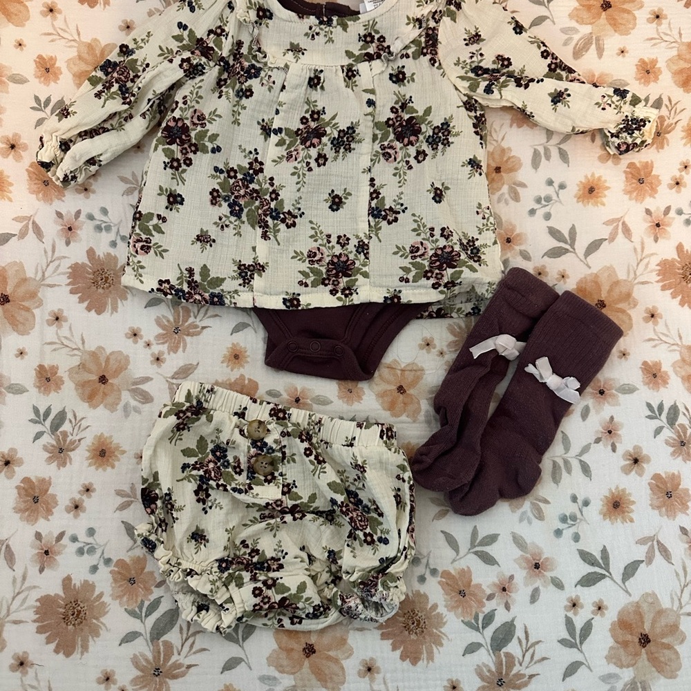 Nicole miller baby girl outfit